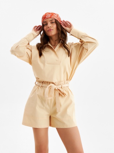 Костюм женский (блузка, шорты) MINAKU: Enjoy, бежевый, размер 48