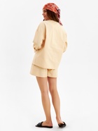 Костюм женский (блузка, шорты) MINAKU: Enjoy цвет бежевый, размер 48 9345778