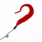 Дразнилка-удочка «Червячок на рыбалке» с бубенчиком, 30 см, красная - Фото 2