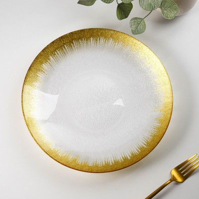 Тарелка стеклянная обеденная «Бурлеск», d=27 см, цвет золотой