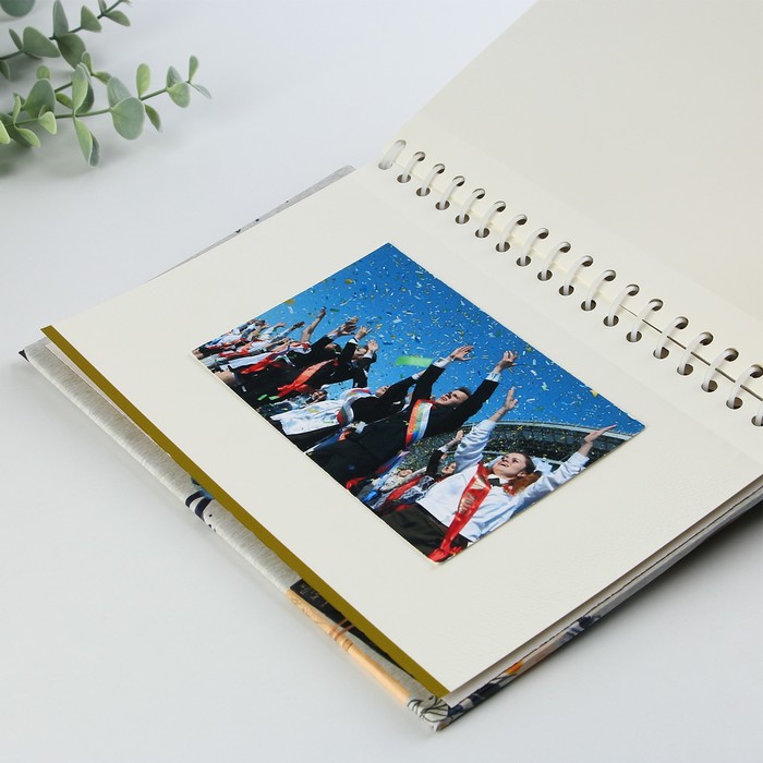Фотоальбом на выпускной  «Наш выпуск» 10 магнитных листов, 25 × 19 см - фото 1906159716