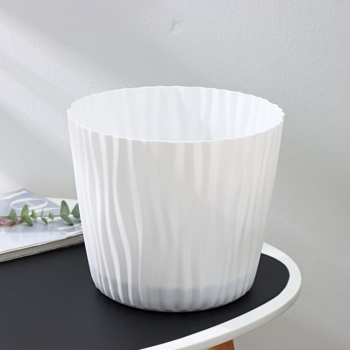 Кашпо для цветов со вставкой «Волна», 8 л, d=25 см, h=21.5 см, белый - Фото 1