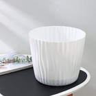 Кашпо для цветов со вставкой «Волна», 8 л, d=25 см, h=21.5 см, белый - Фото 2