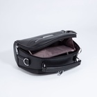 Сумка-саквояж на молнии, 2 наружных кармана, длинный ремень, цвет чёрный - фото 42136032