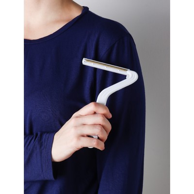 Скребок для чистки одежды, ковров, мебели Доляна, двусторонний, металл, пластик, 10.8×16.5 см