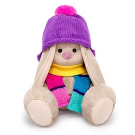 Мягкая игрушка «Зайка Ми в шапке и полосатом шарфе», 23 см