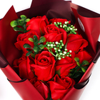 Эксклюзивный букет из красных мыльных роз, 11 шт - Фото 7