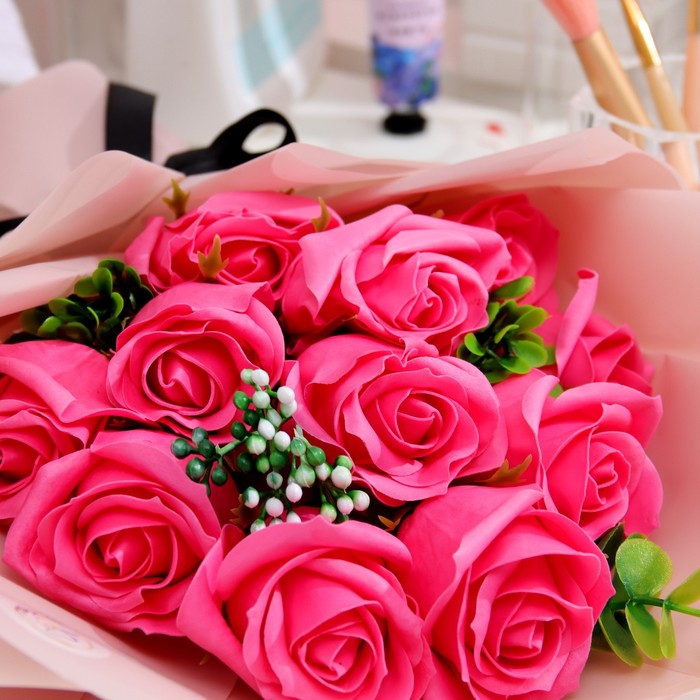Эксклюзивный букет из мыльных роз, цвет фуксия, 11 шт - фото 1907620963