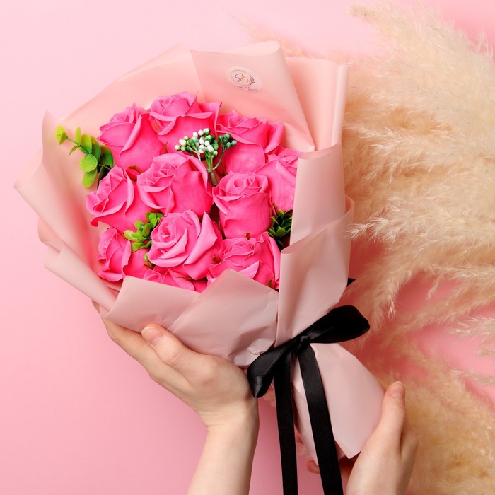 Эксклюзивный букет из мыльных роз, цвет фуксия, 11 шт - фото 1907620965