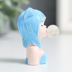 Сувенир полистоун "Девочка с ушками, надувает пузырь" МИКС 4х3х2,5 см - Фото 4