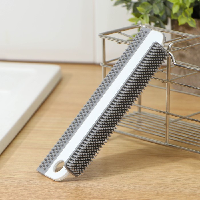 Щётка - скребок Raccoon, универсальная, 16×4.5×2 см - Фото 1