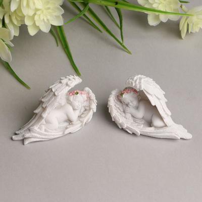 Фигурка полистоун «Ангельские сны» в венке из роз, 6.5×3×4 см, МИКС