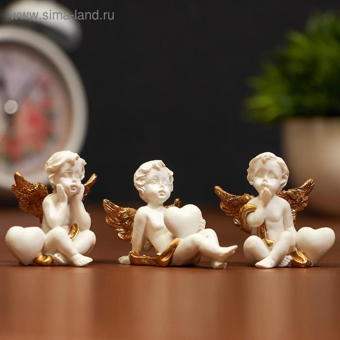 Сувенир полистоун "Ангелок с сердцем" с золотыми крыльями, МИКС, 5х3,5х5 см - Фото 1