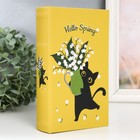 Сейф-книга дерево кожзам "Чёрный кот с ландышами в вазе" 21х13х5 см - фото 11549626