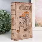 Сейф-книга дерево кожзам "Тигр в кепке и с трубкой" 21х13х5 см - фото 1461304