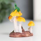 Сувенир полистоун "Лягушата и грибочки" 5,6х5,1х4,1 см - фото 22011529