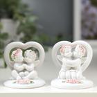 Фигурка полистоун «2 ангелочка у сердца в венке из роз», 5×5×5 см, МИКС - Фото 1