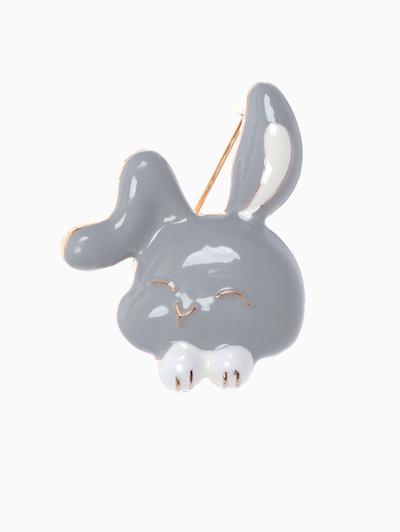 Брошь «Крольчонок» с лапками, цвет серо-белый в золоте