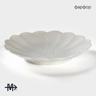Тарелка фарфоровая обеденная Magistro «Ромашка», d=24 см, цвет белый - Фото 2
