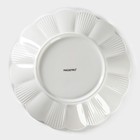 Тарелка фарфоровая обеденная Magistro «Ромашка», d=24 см, цвет белый - Фото 4