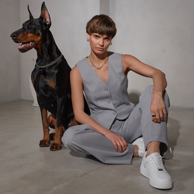 Брюки женские MIST: Classic Collection, размер 46, светло-серые