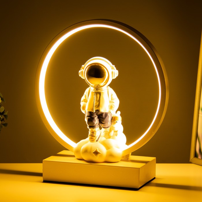 Настольная лампа "Космонавт" LED 15Вт бежевый 25,5х10х29,5 см RISALUX - фото 1906184524