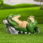 Садовая фигура "Крокодил у камня" 16х29см - Фото 3