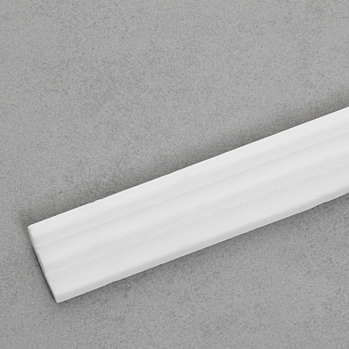 Плинтус потолочный, белый 28×20х2000 - Фото 1