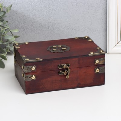 Шкатулка для украшений «Сундучок. Тайны короля», дерево, с заклёпками, бордо, 18×12×7.5 см