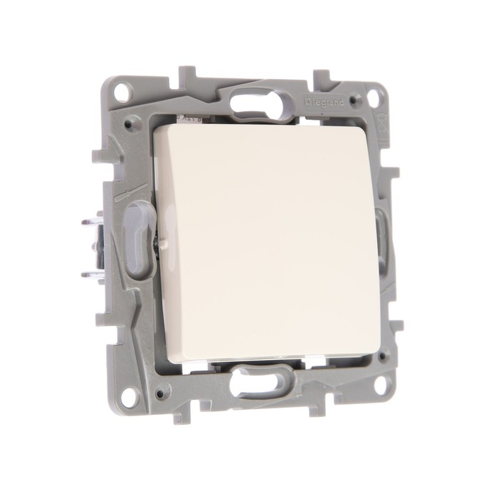Механизм переключателя 1-кл. Legrand Etika Plus , 10 AX, 250 В, винт.клеммы, сл. кость.