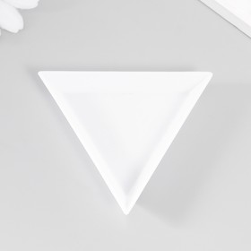 Ёмкость пластик для мелочей "Треугольник" набор 20 шт 1х7,4х6,5 см