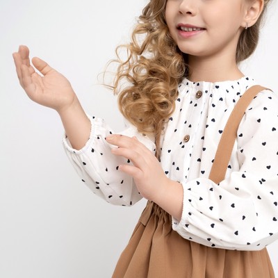 Блузка для девочки с сердечками MINAKU: Cotton collection, белая, рост 104-110 см
