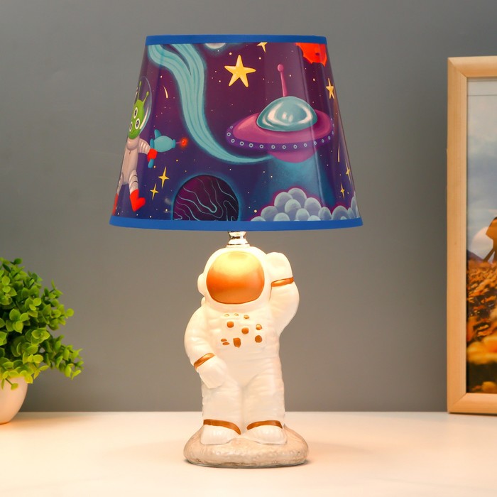 Настольная лампа "Астронавт " Е14 15Вт МИКС 20х20х34 см RISALUX - фото 1906204755