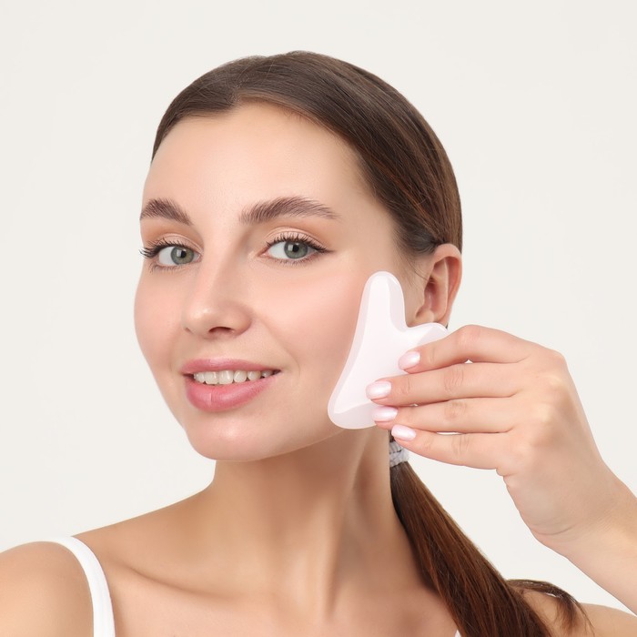 Набор «Девушка», 3 предмета: роллер, гуаша, спонж для умывания 33565