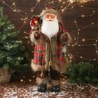 Дед Мороз "В красной клетчатой шубке, с фонариком и мешком с подарками 35*60 см - фото 10840292
