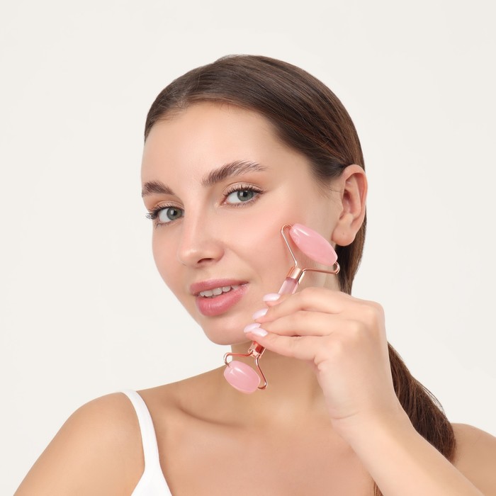 Массажёр для лица и зоны декольте, 14,5 × 6 см, PVC-коробка, цвет розовый 33690