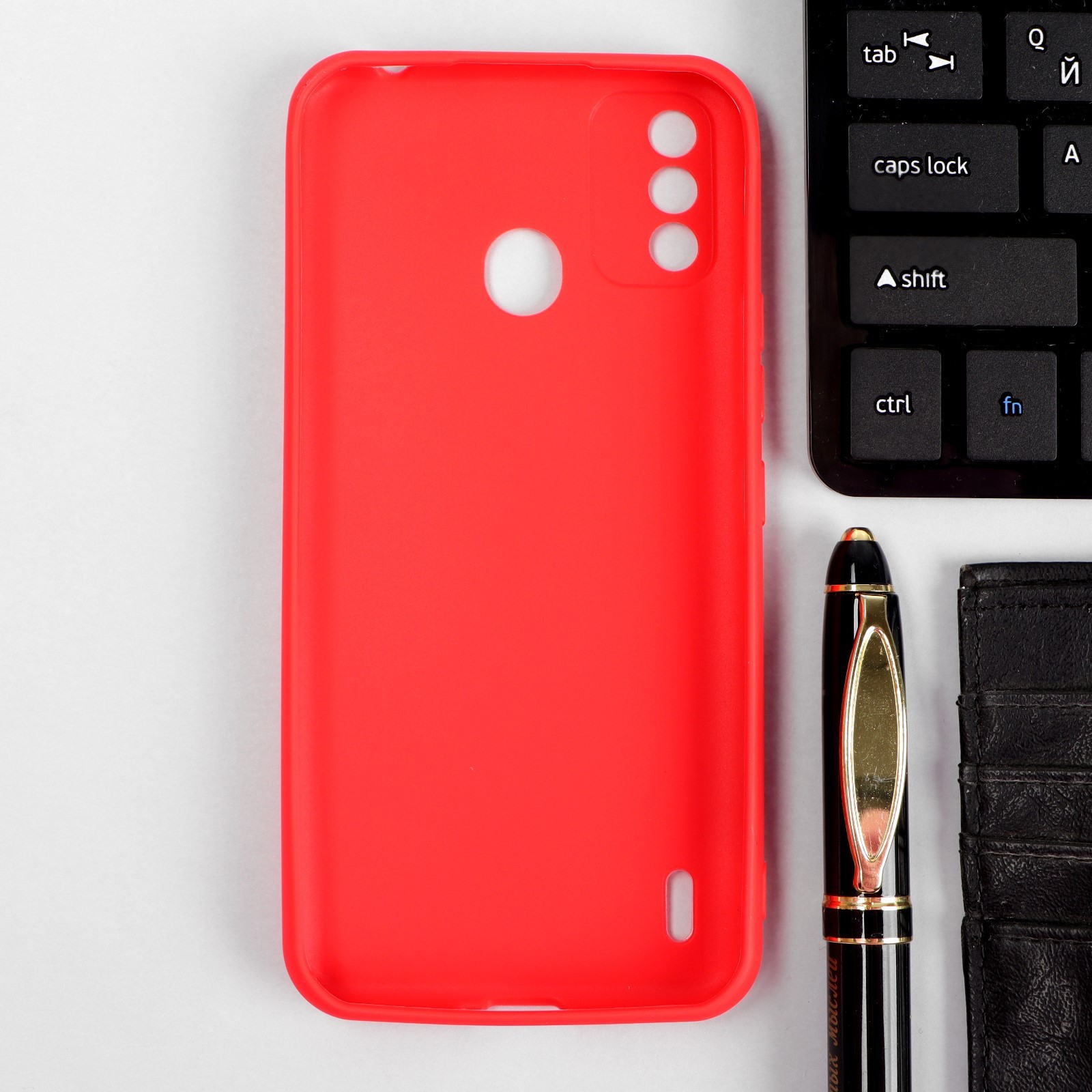 Чехол Red Line Ultimate, для телефона Itel A48, силиконовый, красный