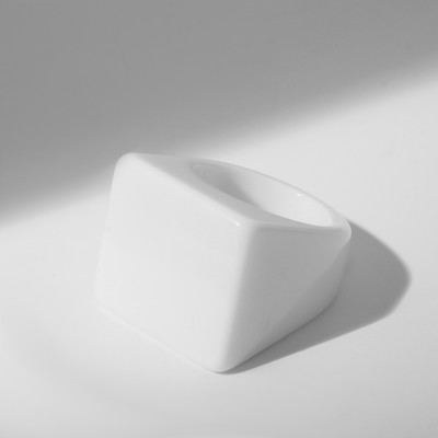 Кольцо пластик «Квадрат», цвет белый, 17 размер