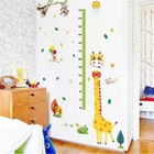 Наклейка пластик интерьерная цветная ростомер "Жираф и мартышки" 60х90 см - фото 6854780