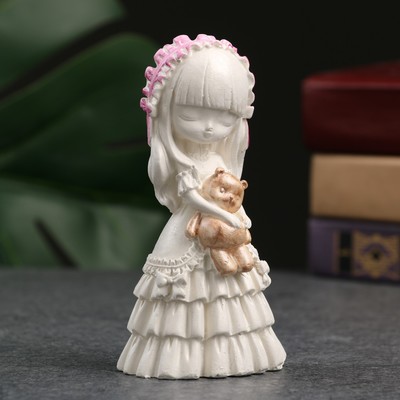 Фигурка гипс «Девочка с мишкой», перламутр, 11 см