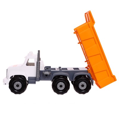 Автомобиль-самосвал «Супергигант»