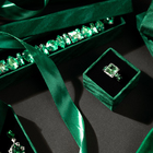 Кольцо «Драгоценность» квадрат в стразах, цвет зелёный в серебре, безразмерное - фото 24518178