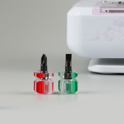 Набор отвёрток для швейной машины, 2 шт., красный, зелёный