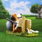 Садовая фигура из полистоуна «Собака Барри лежачая - Только для друзей», 47×22×26 см - Фото 4