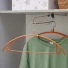 Плечики - вешалки для одежды антискользящие Доляна, набор 4 шт, 42×20 см, металл с ПВХ покрытием, цвет бронзовый - Фото 7