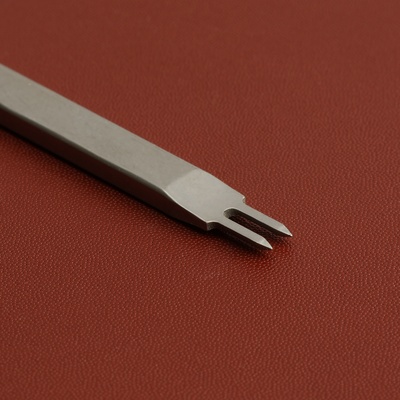 Набор строчных ромбовидных пробойников для кожи, шаг = 4 мм, 4 шт., цвет никель