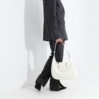 Сумка-мешок на молнии, наружный карман, длинный ремень, цвет белый - фото 808954117 Сумка-мешок на молнии, наружный карман, длинный ремень, цвет белый - фото 808954117