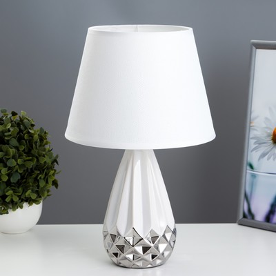 Настольная лампа "Флоренция" Е14 40Вт бело-хромовый 22,5х22,5х35 см RISALUX