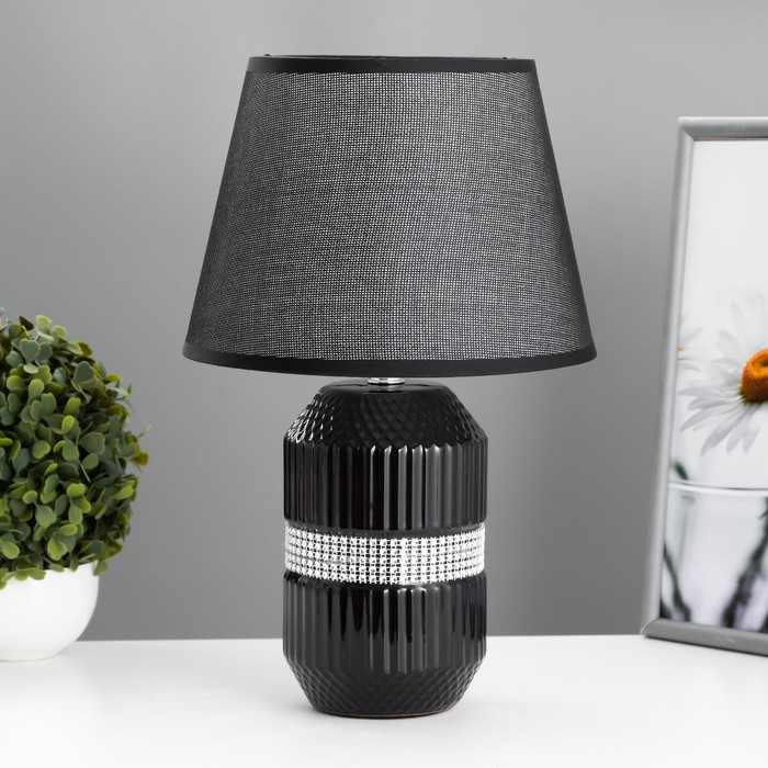 Лампа настольная RISALUX «Палермо», Е14, 40 Вт, чёрно-хромированная, 22.5×22.5×35 см