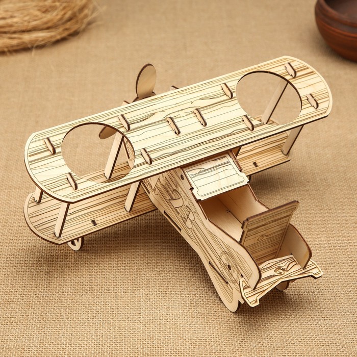 Подставка для самолёта из дерева. Подставка под самолет. Подставка под самолет. Сувенир самолет на подставке. Подставка для самолета из фанеры.